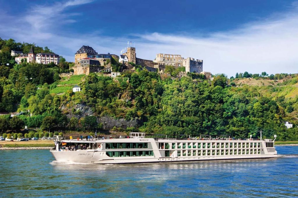 Sailing into Beauty: Exploring Alberta’s Enchanting Waterways