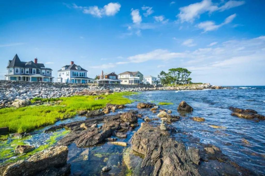 Uncovering Ontario’s Waterfront Charms: A Journey to Shores and Waves