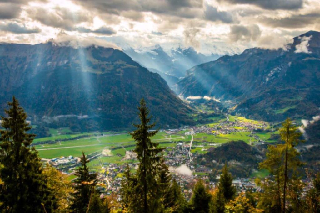 Victoria Travel Tips: Unveiling the Magic of a Seamless Adventure
